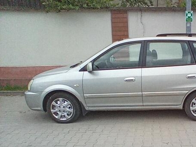 Kia Carens rok 2006 Diesel