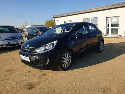 Kia Rio III Hatchback 5d Facelifting 1.4 DOHC CVVT 109KM 2015