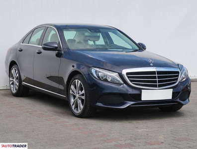 Mercedes C-klasa 2.0 181 KM 2016r. (Piaseczno)