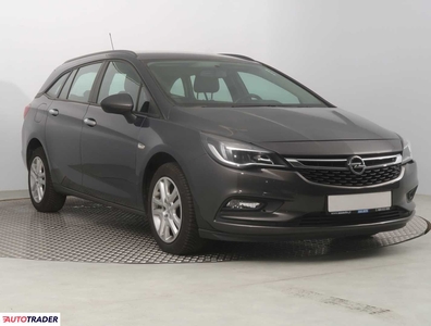 Opel Astra 1.4 123 KM 2016r. (Piaseczno)