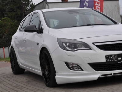 Opel Astra J Hatchback 5d 1.6 Turbo ECOTEC 180KM 2012