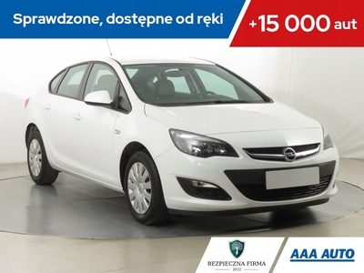 Opel Astra J Sedan 1.6 Twinport ECOTEC 115KM 2017