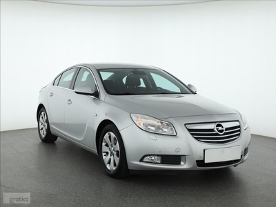 Opel Insignia , Navi, Klimatronic, Tempomat, Parktronic,