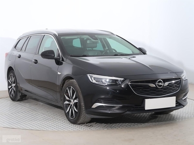 Opel Insignia , Skóra, Navi, Klimatronic, Tempomat, Parktronic,