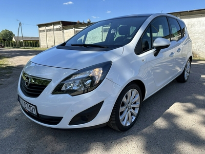 Opel Meriva II Mikrovan 1.4 Turbo ECOTEC 140KM 2011