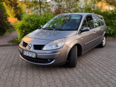 Renault Grand Scenic II 2008 1,9DCI orginalny przebieg i lakier