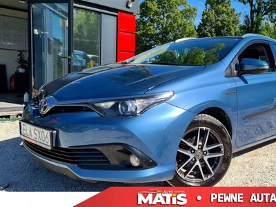 Toyota Auris II Touring Sports Facelifting 1.8 Hybrid 136KM 2015