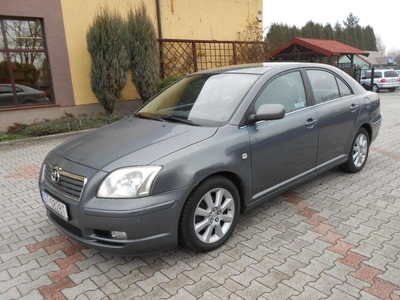 Toyota Avensis II Hatchback 1.8 VVT-i 129KM 2003