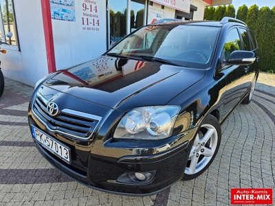 Toyota Avensis II Kombi 2.2 D-4D 150KM 2008