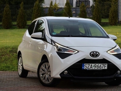 Toyota Aygo II Hatchback 3d Facelifting 1.0 VVT-i 72KM 2018