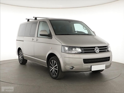 Volkswagen Caravelle , L1H1, VAT 23%, 7 Miejsc