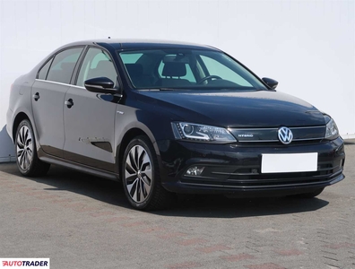 Volkswagen Jetta 1.4 147 KM 2016r. (Piaseczno)