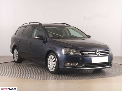 Volkswagen Passat 1.6 103 KM 2013r. (Piaseczno)