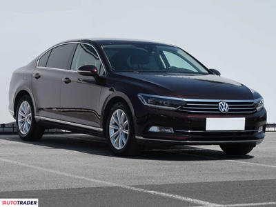 Volkswagen Passat 2.0 147 KM 2015r. (Piaseczno)