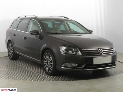 Volkswagen Passat 2.0 174 KM 2013r. (Piaseczno)