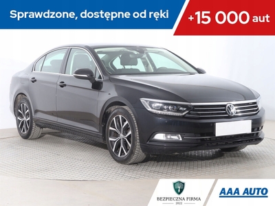 Volkswagen Passat B8 Limousine 2.0 TDI BlueMotion SCR 150KM 2019