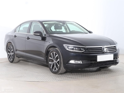 Volkswagen Passat B8 , Salon Polska, 1. Właściciel, Automat, VAT 23%, Navi,