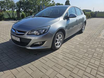 Opel Astra 1.7 cdti 2013r