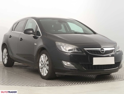 Opel Astra 1.6 177 KM 2011r. (Piaseczno)