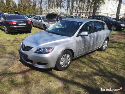 Mazda 3 1,6 benzyna 105Km