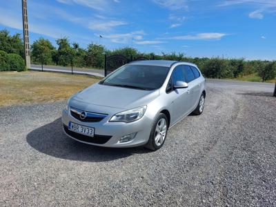 Opel Astra J 1.4 Turbo 140 KM Sprowadzona zarejestrowana