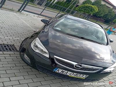 Sprzedam Opel Astra J Combi