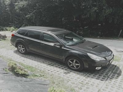 Subaru Legacy Outback 2.5 2010r.