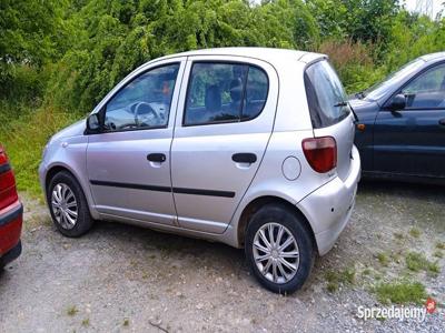 TOYOTA YARIS 1,0