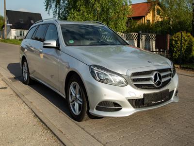 Używane Mercedes-Benz Klasa E - 75 000 PLN, 215 349 km, 2014