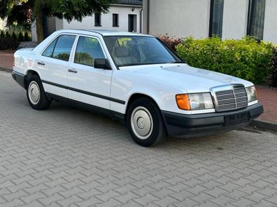 Używane Mercedes-Benz W124 (1984-1993) - 19 900 PLN, 286 000 km, 1989