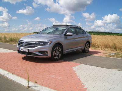 Używane Volkswagen Jetta - 89 900 PLN, 66 800 km, 2020