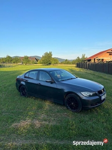 BMW E90 320i (150KM)