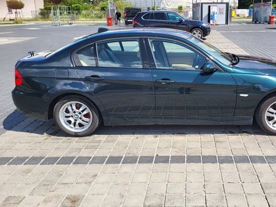 BMW e90 320i