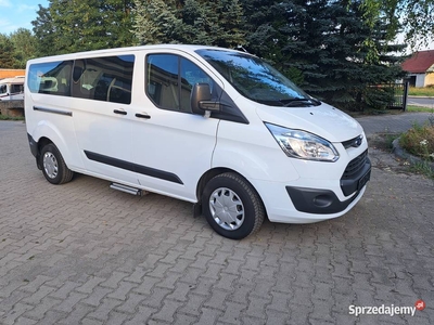 Ford Tourneo Custom L2H1 2.2 tdci