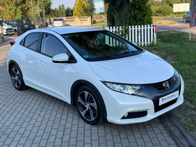 Honda Civic IX Hatchback 5d 1.8 i-VTEC 142KM 2013