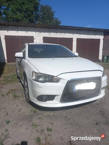 Lancer 2.0 sportback Instyle Navi lekko uszkodzony Jedyny