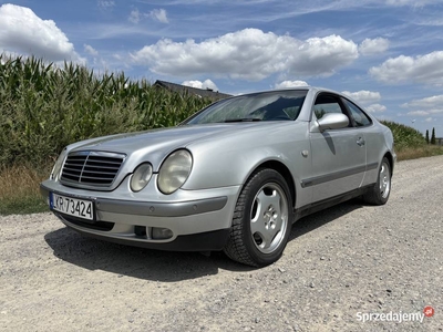 Mercedes-Benz CLK 320