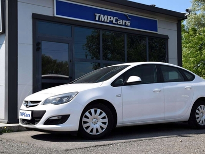 Opel Astra J Sedan 1.4 Turbo ECOTEC 140KM 2016