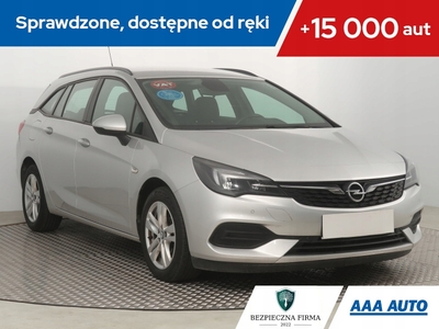 Opel Astra K Sportstourer Facelifting 1.5 Diesel 122KM 2020