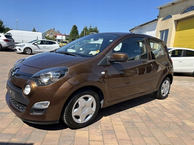 Renault Twingo II Hatchback 3d Facelifting 1.2 16V 75KM 2013