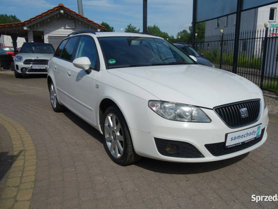 Seat Exeo Seat Exeo 2009 1.6 benzyna 102km klima alufelgi hak niski przebi…