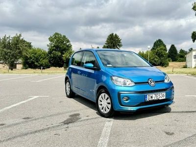 VW UP wersja MOVE FAKTURA VAT 23% kredyt leasing