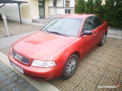 Audi a4/ 1.8 LPG / klimatyzacja / hak/ oszczędna