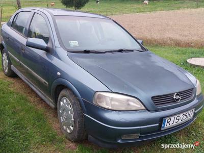 Opel Astra 2