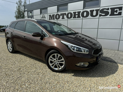 Kia Cee'd Kia cee'd 1.6 GDI Spirit xenon kamera II (2012-)