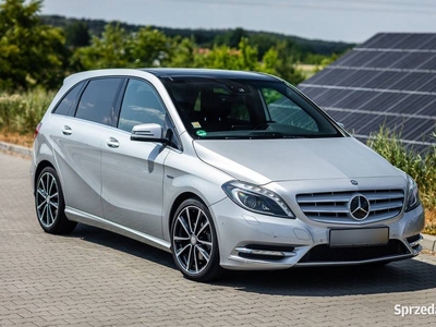 Mercedes B200 cdi. 136ps Automat Full