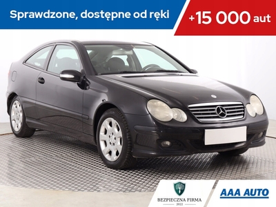 Mercedes Klasa C W203 Sedan W203 1.8 (C 180 Kompressor) 143KM 2006