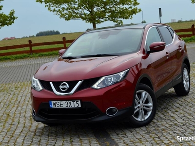 Nissan Qashqai 1.5dci * Bogate wyposażenie * Panorama * GPS * PDC * Hak