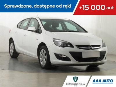 Opel Astra J Sedan 1.6 Twinport ECOTEC 115KM 2018