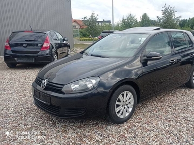 Volkswagen Golf 1.6 MPi, grzane fotele, szyberdach!